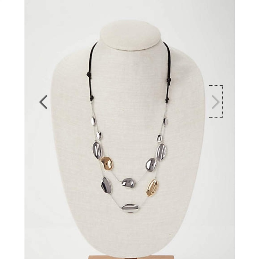 J.jill sculpted metal illusion layered necklace